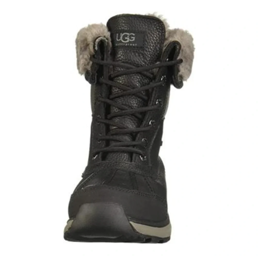 NEW UGG Women's Adirondack Boot III Boot Sz 6 in Black